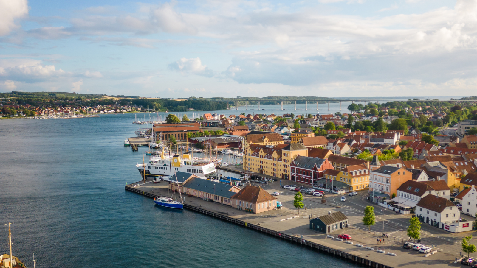 drone af svendborg havn
