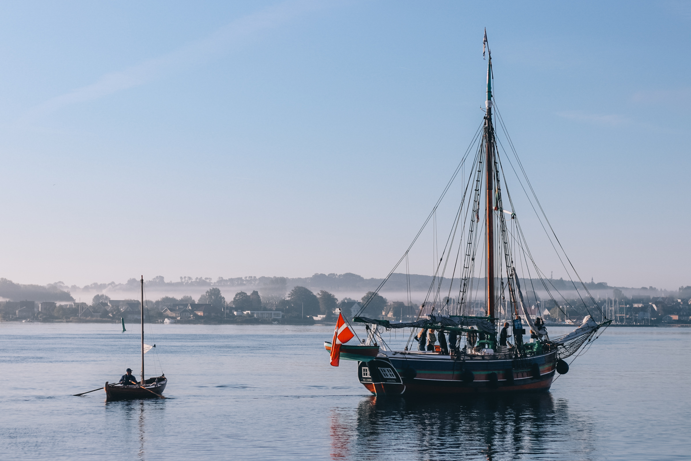 træskib på vandet Svendborgsund