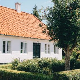 Grønnegade i Troense, Sommer ved Sundet